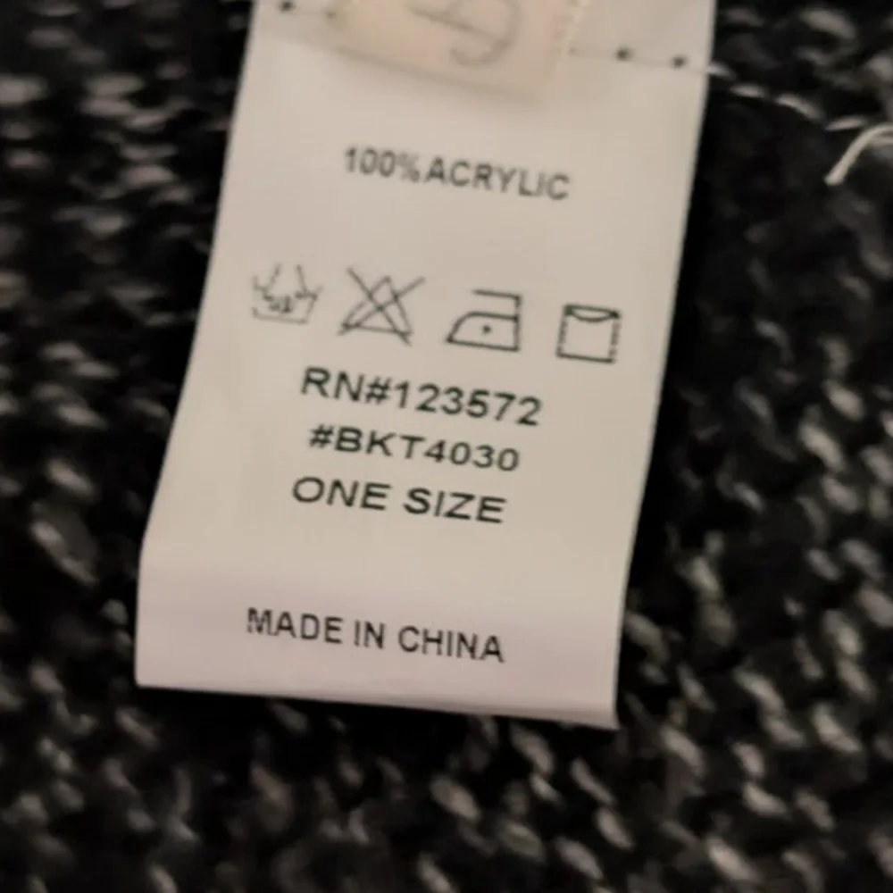 Clearance Sale CCO📍🔥Elegant Black and Gray Cape with Fringe - Picture 3 of 8